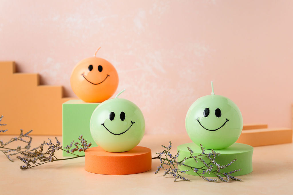 Smiley Kaars Hot Orange - Verpakt per 6 stuks